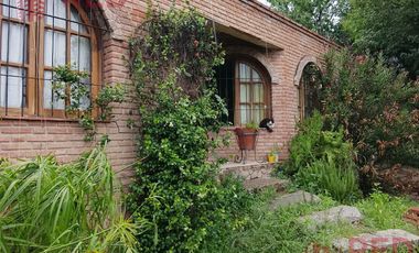 Casa en venta - Villa De Las Rosas
