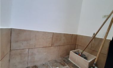 ARRIENDO LOCAL COMERCIAL EXCELENTE UBICACION EN ITAGUI CENTRAL
