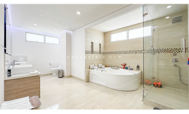 Casa Campestre En Parcelación Las Palmas