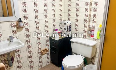 SE VENDE CASA INDEPENDIENTE EN EL CENTRO DE CHIA