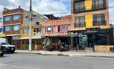SE VENDE CASA INDEPENDIENTE EN EL CENTRO DE CHIA