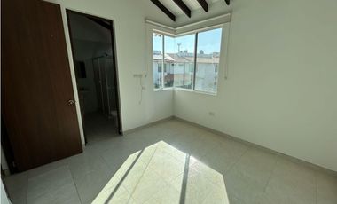 Se arrienda casa por el sector de Galicia, Santa Marta