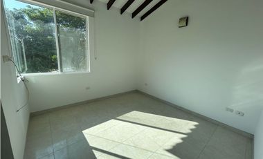 Se arrienda casa por el sector de Galicia, Santa Marta