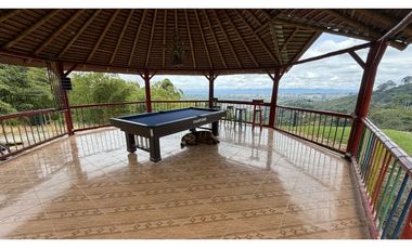 VENTA DE FINCA EN CALARC, QUINDO, COLOMBIA