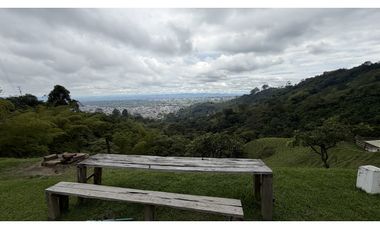 VENTA DE FINCA EN CALARC, QUINDO, COLOMBIA