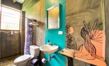 SE VENDE O ARRIENDA HOSTAL CON PRECIO DE OPORTIUNIDAD, EN PALOMINO