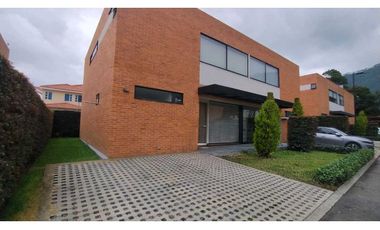 Cajica, ENCLAVE, 200 M2 lote, 150 M2 construidos