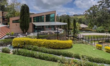 Espectacular Casa en el Poblado