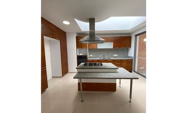 Apartamento Penthouse en Arriendo, Santa Paula
