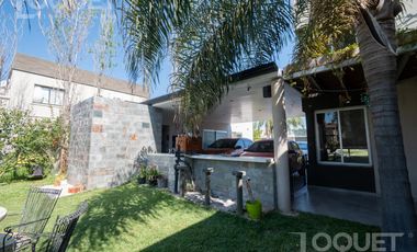 Casa en Country aires del llano