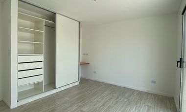 Casa en venta en El Canton Norte-Laguna-5 Ambientes-Pileta.