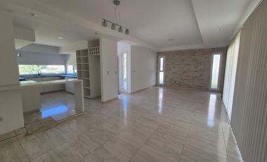 Alquiler Casa 3 dorm y pileta, Barrio Cerrado La Castellana, Neuquen