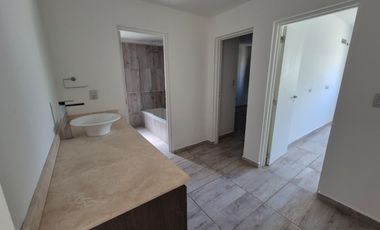 Alquiler Casa 3 dorm y pileta, Barrio Cerrado La Castellana, Neuquen