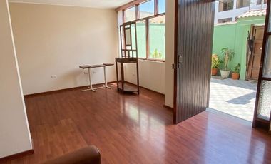 ALQUILER DE CASA EN SANTIAGO DE SURCO