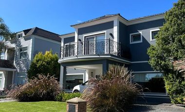 Casa en  Altos de Hudson I