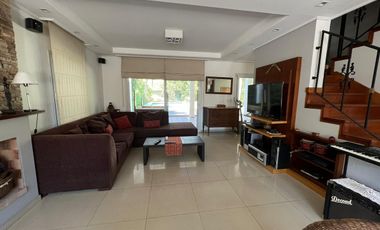 Casa en  Altos de Hudson I