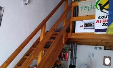 DUPLEX 5 AMB. AMPLIOS CON GARAGE Y PATIO