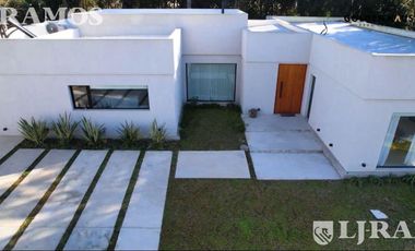 Casa en Area 3 de San Matias  PG