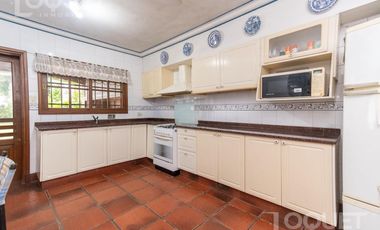 Importante casa en barrio Sur