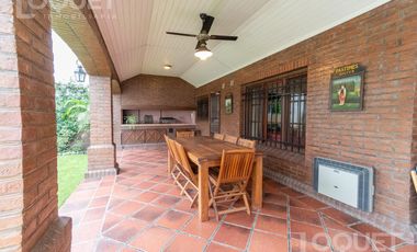 Importante casa en barrio Sur