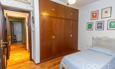 Importante casa en barrio Sur