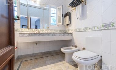 Importante casa en barrio Sur