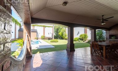 Importante casa en barrio Sur