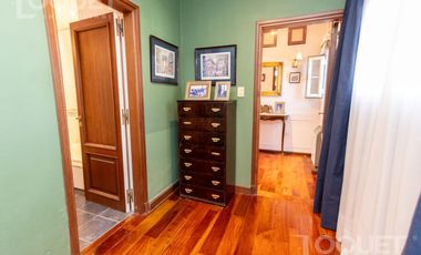 Importante casa en barrio Sur