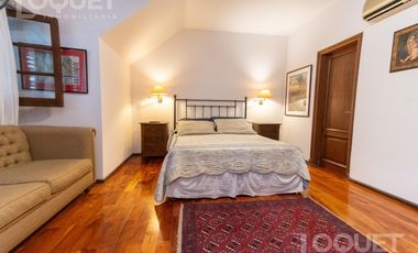 Importante casa en barrio Sur