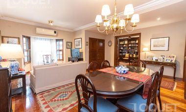 Importante casa en barrio Sur