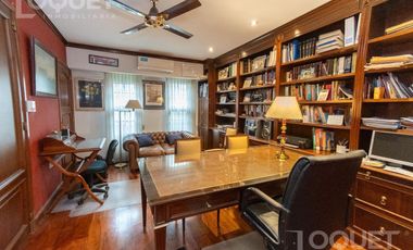 Importante casa en barrio Sur