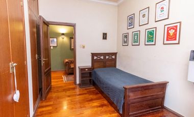 Importante casa en barrio Sur