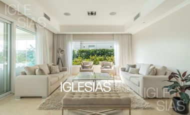 Casa en venta y alquiler al río en El Yacht, Nordelta