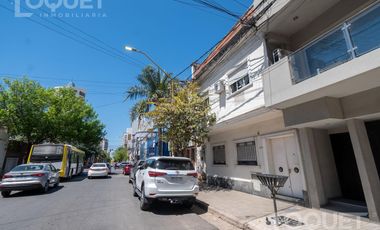 Casa de Tres dormitorios en Barrio Constituyentes