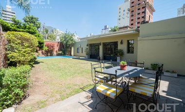 Casa de Tres dormitorios en Barrio Constituyentes