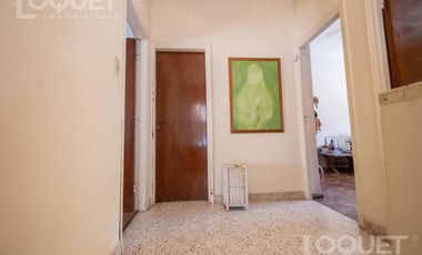Casa de Tres dormitorios en Barrio Constituyentes