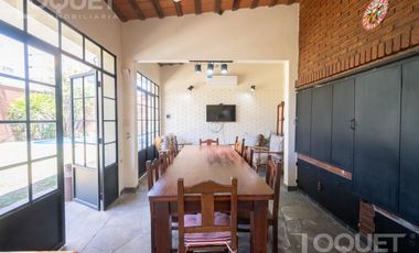 Casa de Tres dormitorios en Barrio Constituyentes
