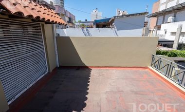 Casa de Tres dormitorios en Barrio Constituyentes