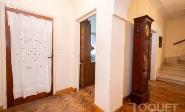 Casa de Tres dormitorios en Barrio Constituyentes