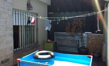 CASA 4 AMB CON QUINCHO. Y DPTO. 2 AMB. Oportunidad!!!