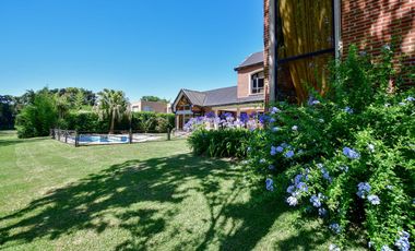 Casa en Barrio San Facundo en Venta