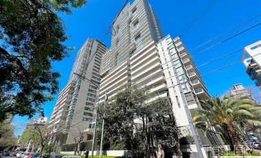 Weik Belgrano 3 dormitorios en suite Balcón aterrazado con parrilla propia Dependencia 3 cocheras