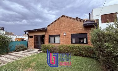 Casa en venta apto banco nacion 3 dormitorio jardin y cochera
