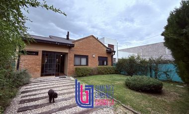 Casa en venta apto banco nacion 3 dormitorio jardin y cochera