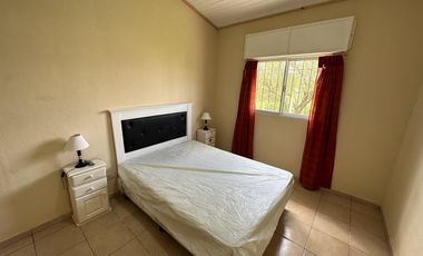 Casa en  calle Moreno