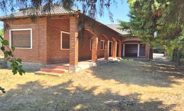 VENTA CASA 2 DORM PARQUE 133 E 491 Y 492 - JOAQUIN GORINA - LA PLATA