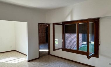 VENTA CASA 2 DORM PARQUE 133 E 491 Y 492 - JOAQUIN GORINA - LA PLATA
