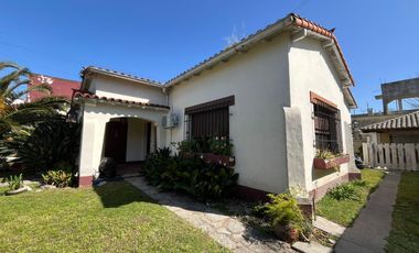 Casa 4 Ambientes en Bella Vista