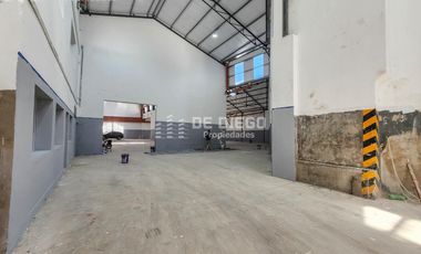 Alquiler Deposito de 2600 m2, A pocos metros de Caminito y de la zona turistica de la Boca,
