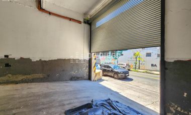 Alquiler Deposito de 2600 m2, A pocos metros de Caminito y de la zona turistica de la Boca,